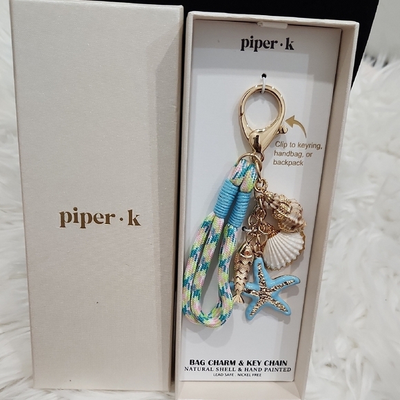 💛🔹️Piper K🔹️ Natural Shell Handpainted   Starfish Sardine Bag Charm Key Chain - Picture 6 of 6